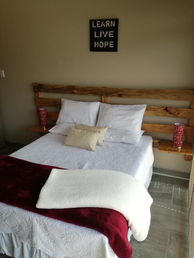 هاريسميذ Skylight Lodge المظهر الخارجي الصورة